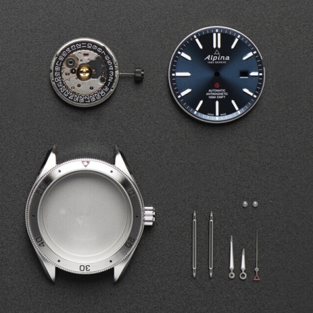 ore meshkujsh alpina_0008_AL-525NS5AQ6_AL_Alpiner_4_Automatic_AL-525NS5AQ6_2023_Image_02 copy