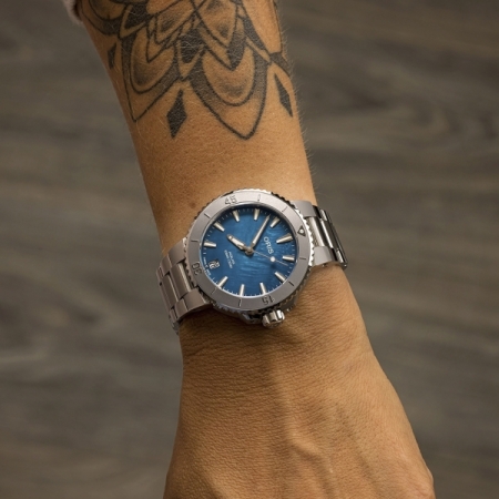 01 733 7770 4155-07 8 18 05P_ig_feed_1080x1080px.jpg