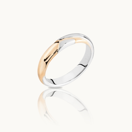 Wedding Band Set by Pollelo
