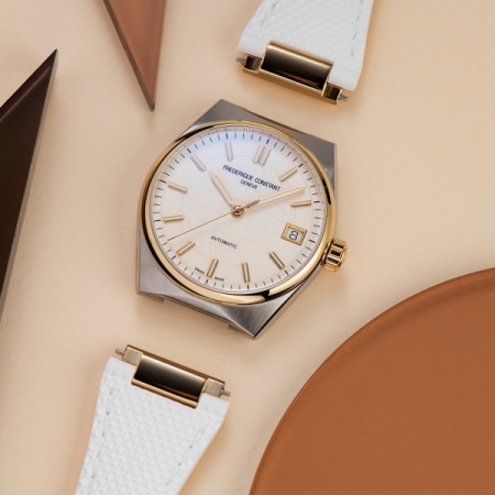 FC-303V2NH3B _Detail_1_Photo(c)Eric_Rossier_HD copy