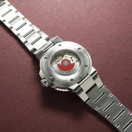 Men’s Watch Aquis Date Relief