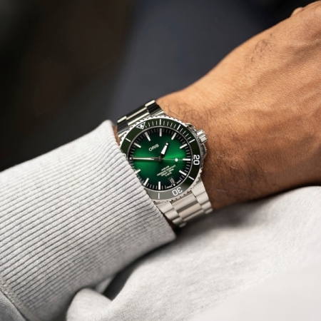 ore meshkujsh oris _0023_01 400 7763 4157-07 8 24 09PEB_ig_feed_1080x1080px_HighRes_16488 copy