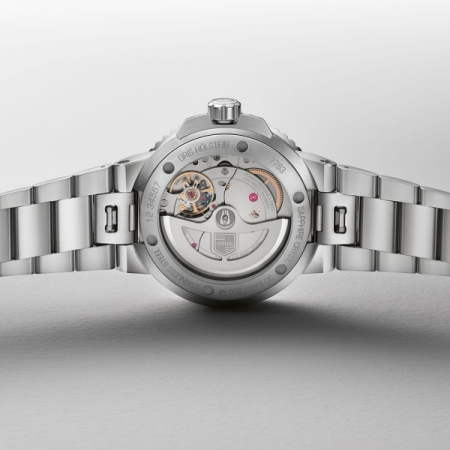 ore meshkujsh oris _0028_01 400 7763 4157-07 8 24 09PEB – Aquis Date Calibre 400_HighRes_16629 copy